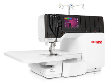 Bernina L 890